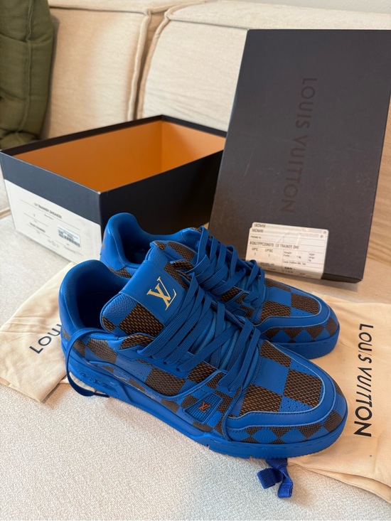 Louis Vuitton Mens LV Skate Sneakers 7.5 Blue 1700240  Louis Vuitton Electric Blue Logo Sole Sneakers